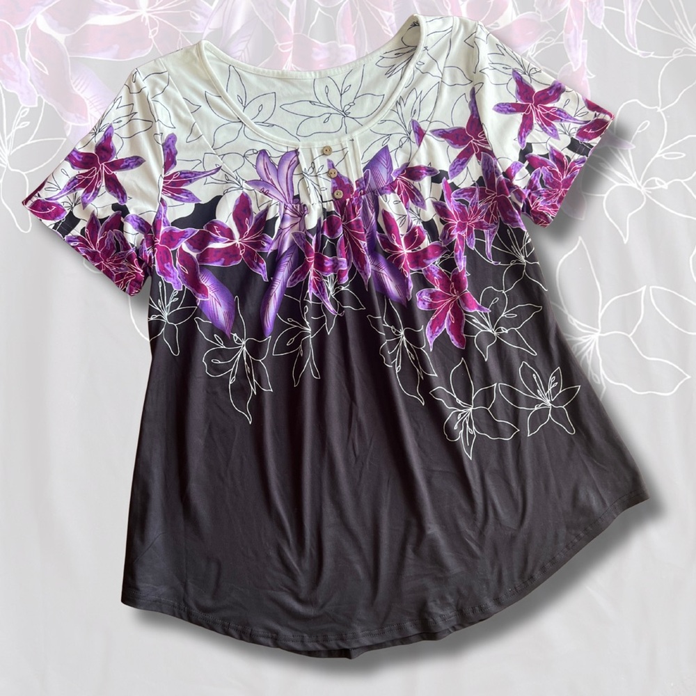 Floral Black and White Short Sleeve Top - Picture 2 of 6